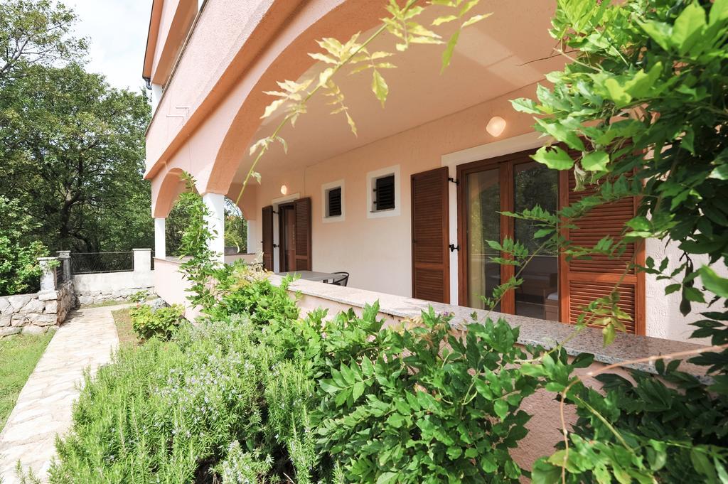 Apartments Marta Starigrad Paklenica Cameră foto